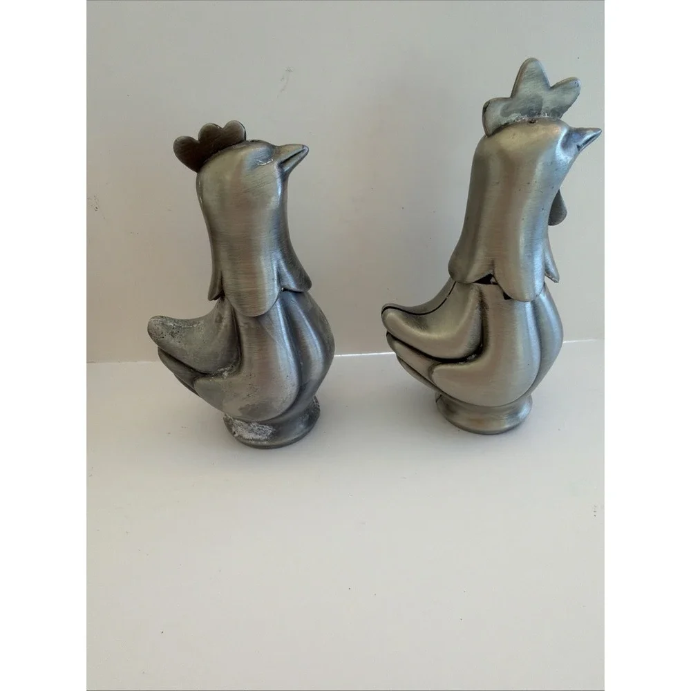 Vintage Aluminum Hen‎ Rooster Salt & Pepper Shakers Farmhouse MCM Pair
